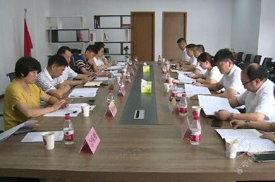 市人大常委会调研金投集团运营发展工作