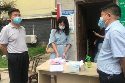 赤壁市交通运输局党员下沉社区开展疫情防控工作