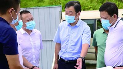 董方平到赤壁高新区调研项目建设  听企业诉求 解急难愁盼 谋高质量发展  