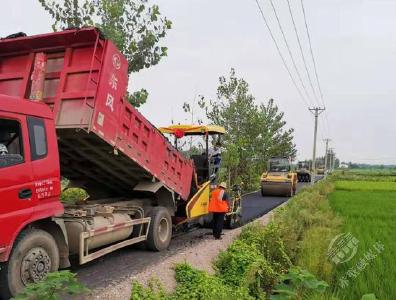赤壁东柳村：乡村道路改造工程有序推进