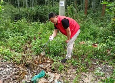 “我为景区环境添力量 ” 羊楼洞管委会开展松峰山环境卫生清洁活动