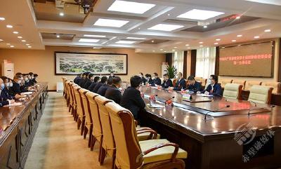 【党代会动态】中国共产党赤壁市第十届纪律检查委员会举行第一次全体会议