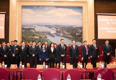 【“两会”动态】市领导亲切看望人大代表