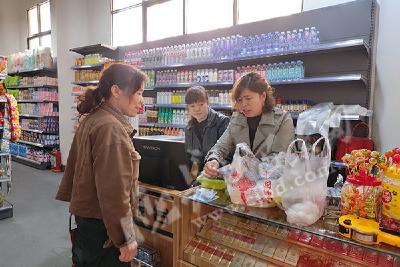 巴东为公租房小区配建便民超市