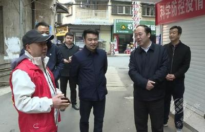 葛军调研蒲圻街道西街社区：听百姓所急 解百姓所难