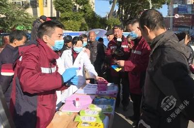 生命至上 终结艾滋 健康平等 赤壁：“多形式”开展艾滋病预防宣传  