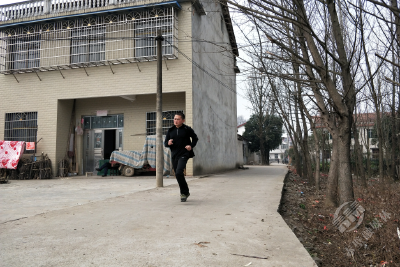 15年坚持跑步 赤壁残疾小伙身上发生了“奇迹”