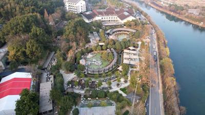 元旦泡温泉 温暖过新年