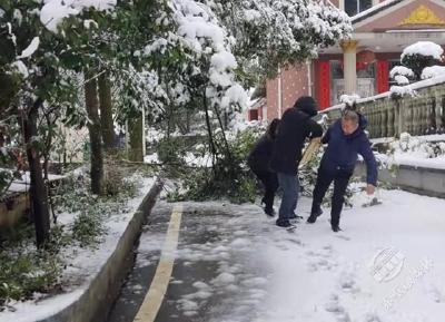 蒲圻街道排查消除安全隐患  