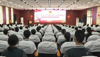 “喜迎二十大 永远跟党走 奋进新征程” 2022年赤壁市“五四”主题团日活动在市一中举行