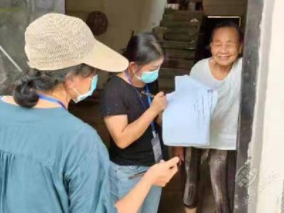 网格员石敏：手绘村湾地图 服务群众零距离  