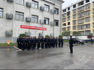 省公安厅警务实战教官团到赤壁市开展送教活动