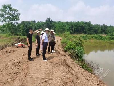 市统计局：“村湾夜话”听民声 架起干群“连心桥”