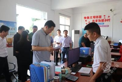 下基层察民情解民忧暖民心|董方平到赵李桥镇开展下基层察民情解民忧暖民心实践活动