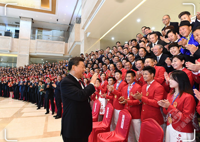 近镜头丨“你虽然没有拿牌，但是含金量绝不次于一块金牌”