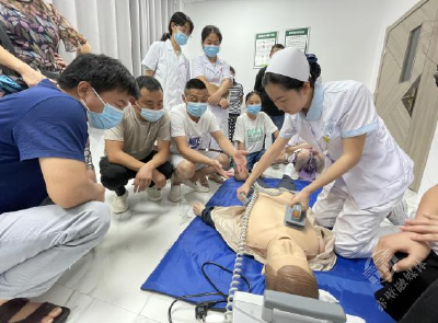 学习强基 守护健康——黄盖湖镇卫生院开展基础急救技能培训