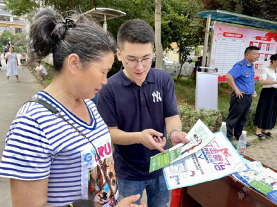 赤壁：平安建设宣传 守护居民平安