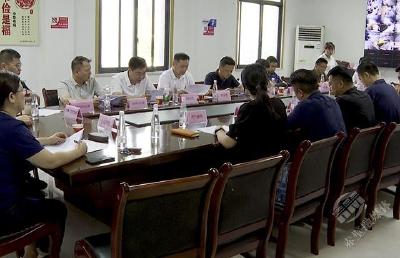 下基层察民情解民忧暖民心|市领导开展下基层察民情解民忧暖民心暨调研青泉社区工作