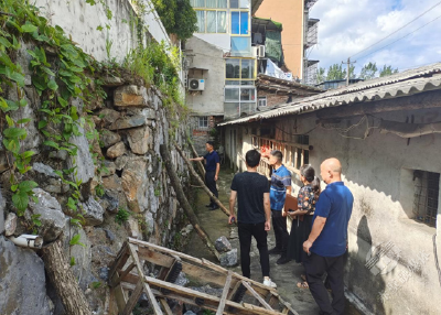 赤壁赤马港营里社区：夯实“挡土墙” 撑起“安全伞”  