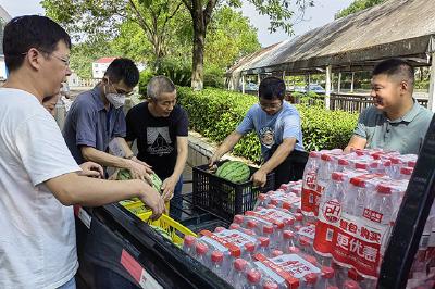 市设计集团：高温送清凉