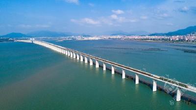 ​问记者丨在海上建高铁，是怎么实现的？