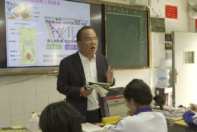 向老师致敬⑭|舍小家顾大家 做师生的坚实后盾——赤壁一中高一年级组长杨华平