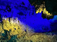 赤壁玄素洞：山青、水秀、石奇、洞幽，四季成游