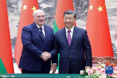 习近平同科特迪瓦总统瓦塔拉就中科建交40周年互致贺电