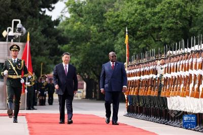 习近平同刚果（金）总统齐塞克迪举行会谈