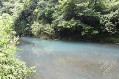 美文丨初游“小九寨”