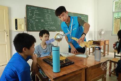 江西兴国：支教路上 种下梦想的种子