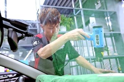花数千元做“防晒”车美业务增长明显 武汉汽修门店开辟新盈利赛道