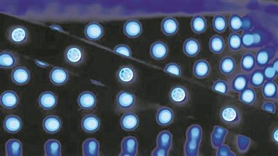 钙钛矿LED实现亮度更高成本更低