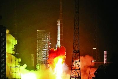 陆地探测四号01星成功发射 
