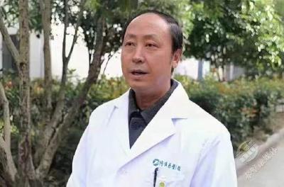 同济赤壁医院：患者慕名来求医 专家妙手除病痛