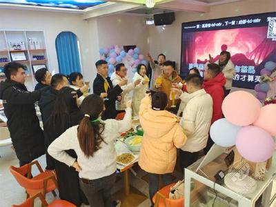 赤马港营里社区开展“青春派对”交友活动