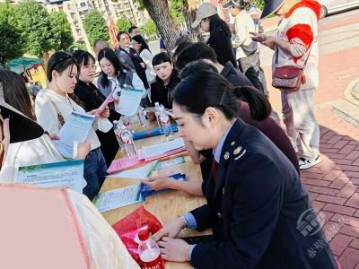 桂花映金秋 便民暖心头