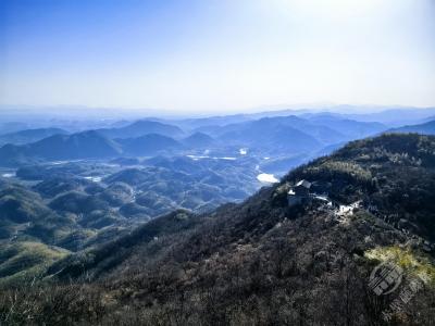 赤壁：春意藏山间 不负初春行