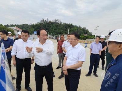 咸宁市领导调研督导赤壁市防汛和河长制工作