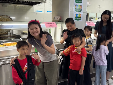 当端午遇上六一 赤壁政府食堂宠娃又敬老