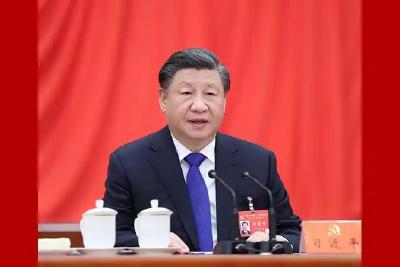 习近平向波兰当选总统纳夫罗茨基致贺电