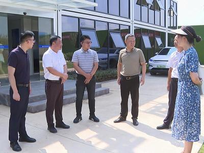 市领导开展夏日送清凉活动