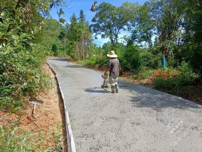 旧路换新颜，余家桥乡这条入园道路改造完成