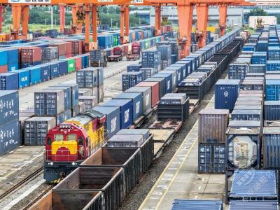 发展之光照亮文明之路——聚焦智库报告《文明发展论——构建以发展为核心的新型文明观》