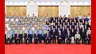 中国人民抗日战争暨世界反法西斯战争胜利80周年纪念活动总结会议在京举行 习近平亲切接见纪念活动筹办工作各方面代表