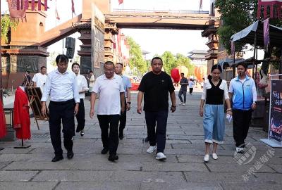 市领导督导国庆中秋假期文旅市场工作