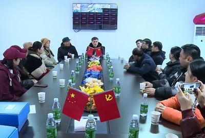 楚农公司举办校园家长开放日活动 让校园食材安全看得见摸得着