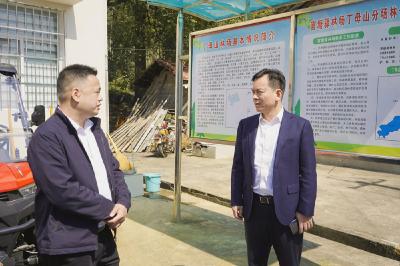 彭光平调研森林防灭火 开展巡林工作