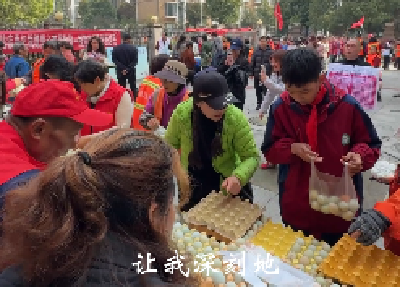 残障养鸡小伙章坤垅再行义举