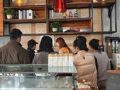 赤壁团市委举办公益咖啡体验课 丰富青年文化生活